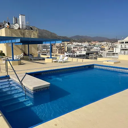 First Line 2br With Pool In Center Of