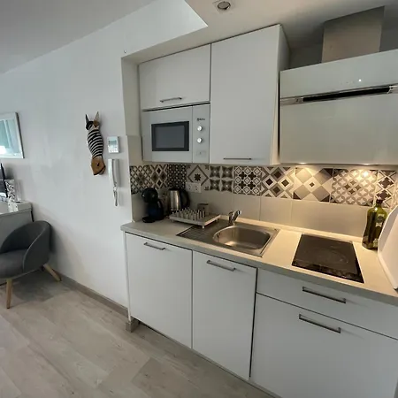 First Line 2br With Pool In Center Of Марбелья